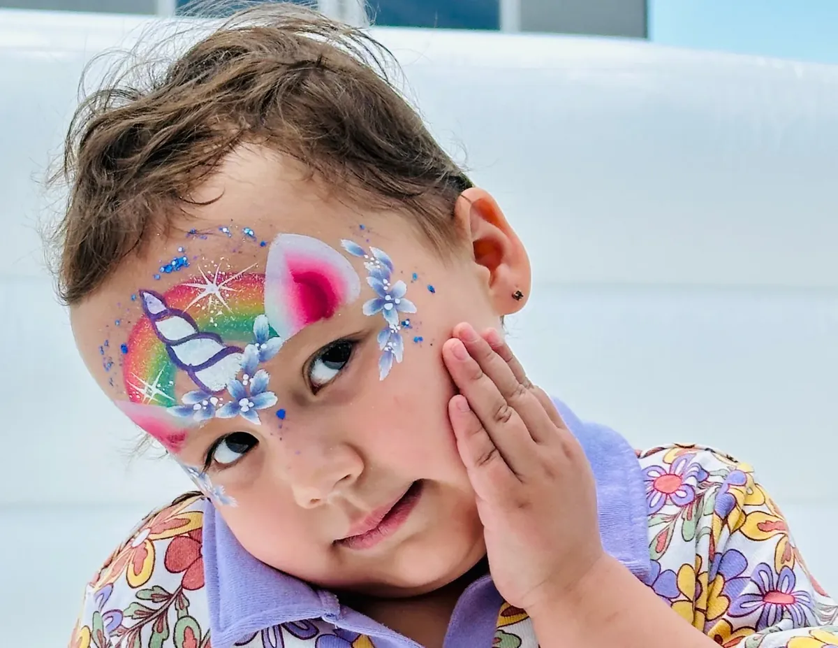 Foto del portafolio de Colory Faces con diseño de pinta caritas.
